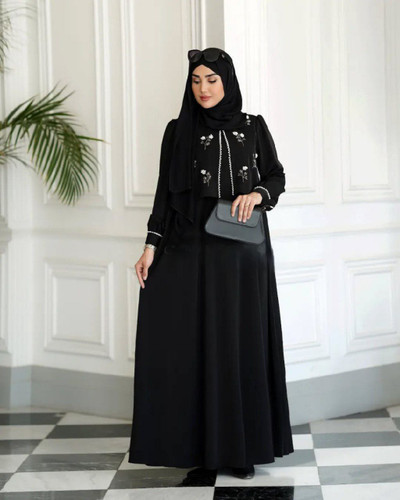 عبای دوتیکه مدل رزا✅جواهر دوزی شده💣تحویل از مزون،جنس الیزه گرم بالا دوخت و دوز ضمانت مرجوعی