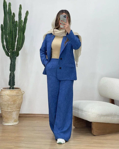 ست کت شلوار فروهر در سه رنگ با کیفیت عالی تنخور شیک😍🥰کد2536