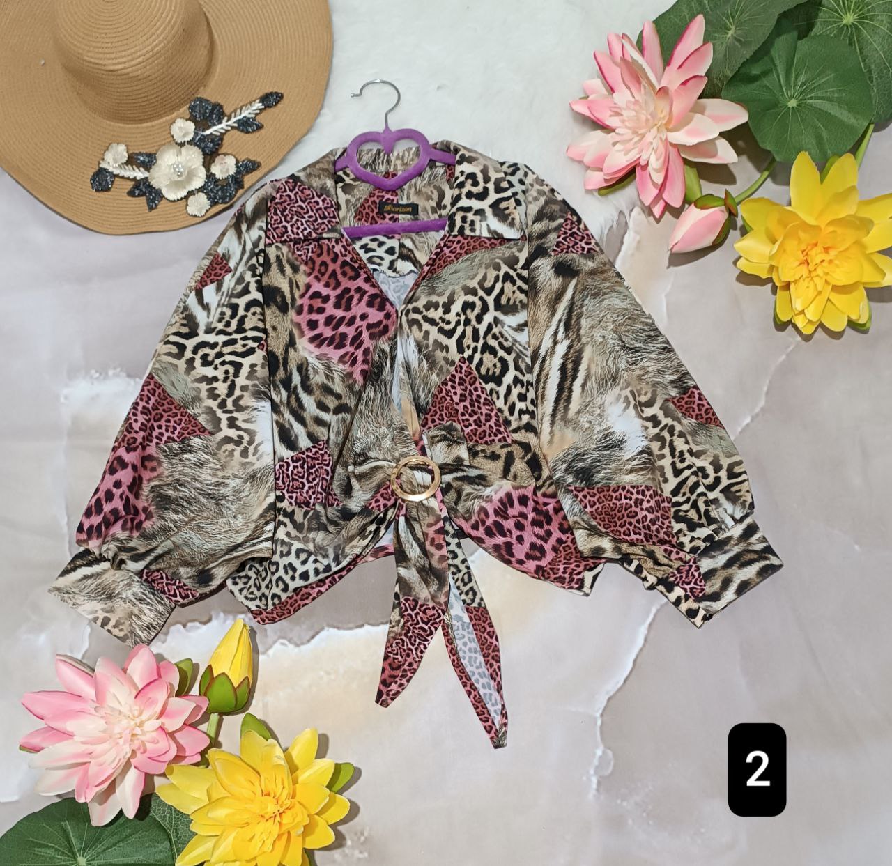 شومیز مجلسی فوق‌العاده زیبا با قیمت باور نکردنی به دلیل تک رنگ شدن کد 402✅🛍️