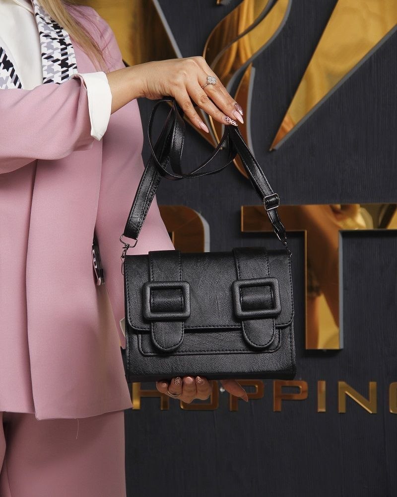 کیف  چرم مدل هانیس مشکی جذاب کد45300💼🤩